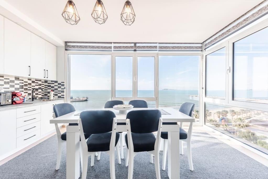Seaview Luxury Suite By Ps Golem  Luaran gambar